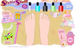 Maluj paznokcie u stóp